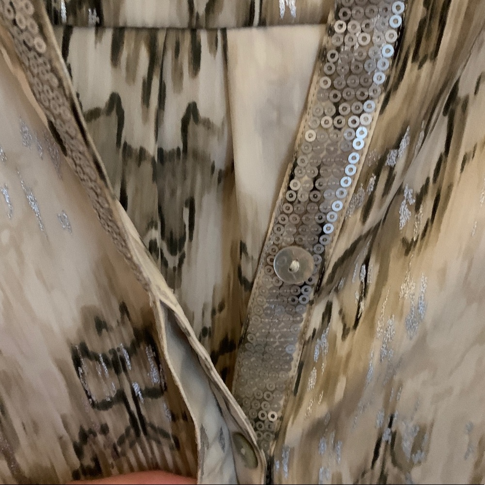 Chico’s Shine Patterned Top - Picture 4 of 6